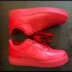 Nike Air Force 1 Low - Triple Red